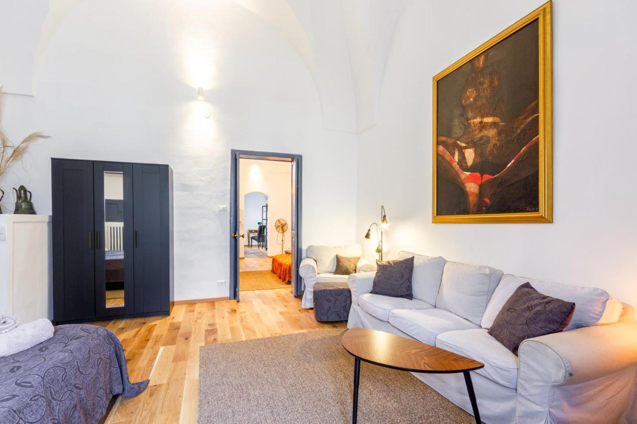 Lecce Center Charming Flat With Terrace Lägenhet Exteriör bild