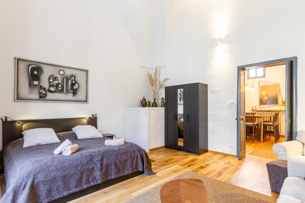 Lecce Center Charming Flat With Terrace Lägenhet Exteriör bild