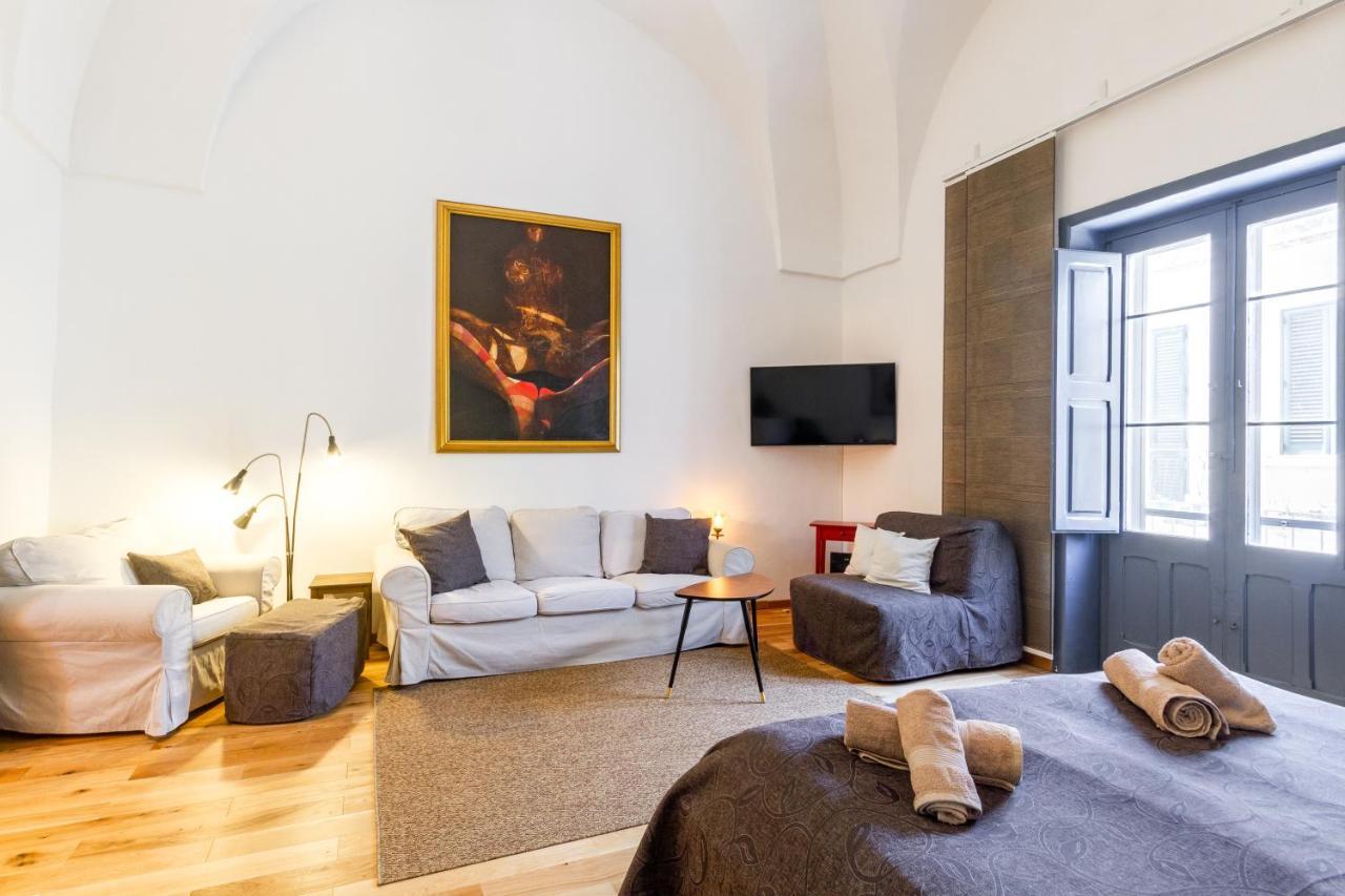 Lecce Center Charming Flat With Terrace Lägenhet Exteriör bild
